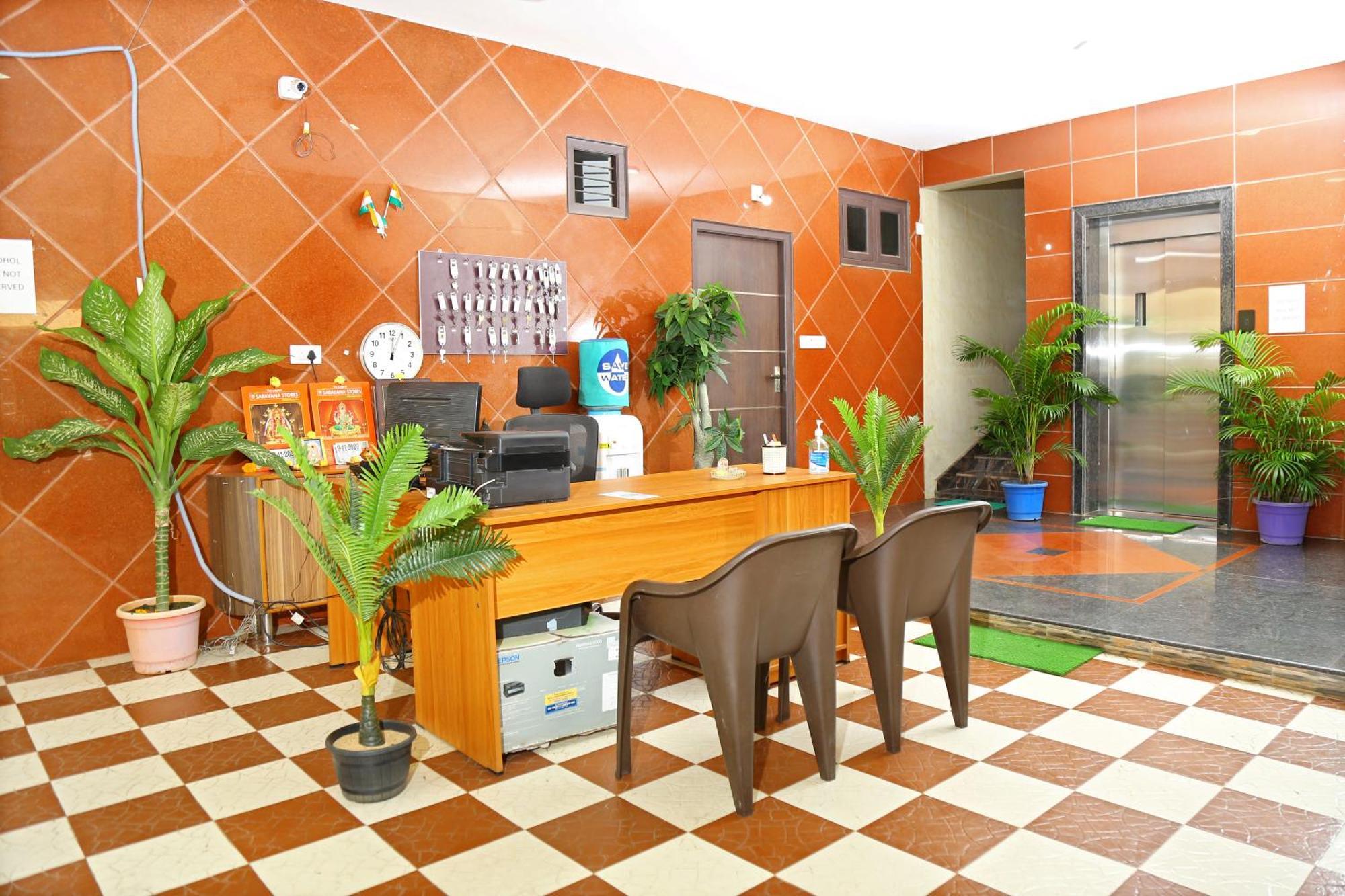 Lakeview Residency Tada Esterno foto